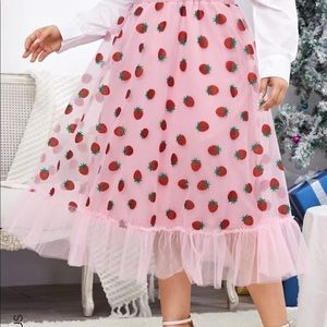 Strawberry Frill Trim Mesh Skirt
